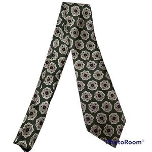 Regiments, Ltd. Men’s 100% Silk Hand Sewn Necktie
